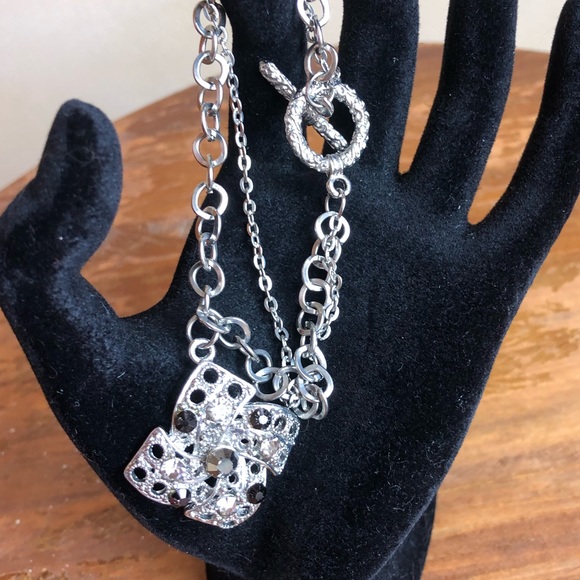 Black and Clear Crystal Pendant Toggle Bracelet - Picture 7 of 8